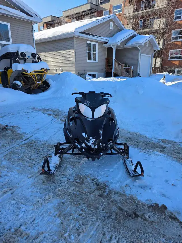 firecat/sabercat  in Snowmobiles in Ottawa - Image 3