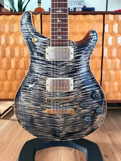 Asking Price: $7,800 CAD (open to reasonable offers) Up for sale is my 2024 PRS McCarty 594 Core USA...