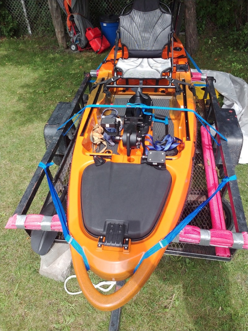 Kayak,water's 11 ' pédales,electric motor,Walter's 11 pi. Sports