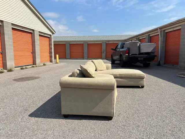 Beige Sectional  in Couches & Futons in Kingston - Image 4