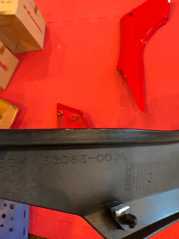 Kawasaki Ninja 300 Seat Side Cowl rear tail fairing 530650026H8 in Other in Barrie - Image 9