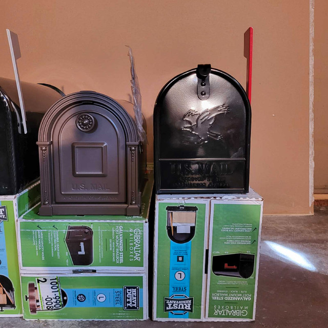 Mail boxes in Garage Sales in Belleville - Image 3