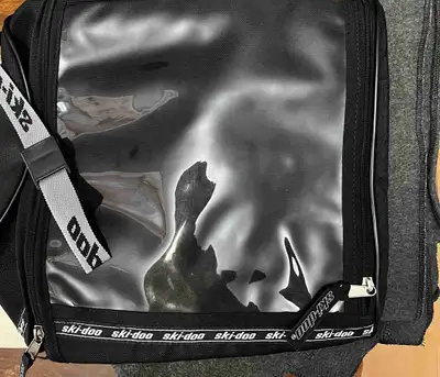 Tough leather Skidoo Racing Gloves brand new $300