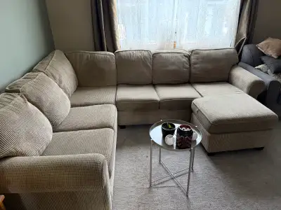 It’s a very nice couch. Good enough for a new home. It doesn’t fit our living room so it has to leav...