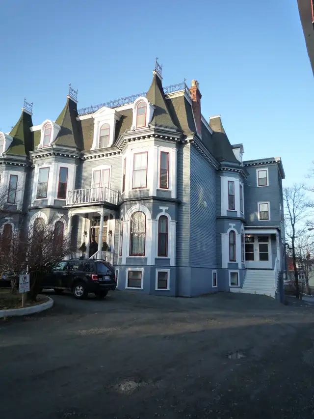 RM wanted In 3 Bedroom Victorian Downtown Apartment in Room Rentals & Roommates in St. John's - Image 2