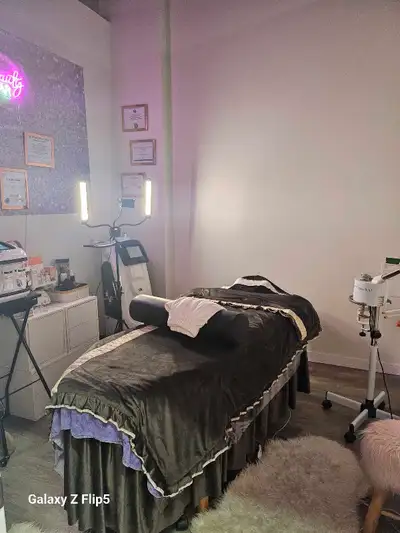 North side Body sculpting & Pain Reduction Massage, View more