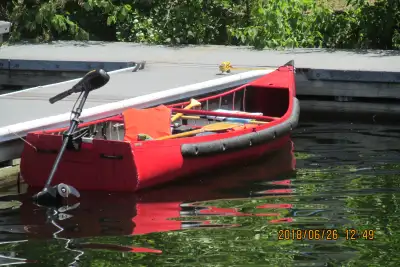 14 ft Sport Pal aluminium canoe...with Minkota 55lbs elect. motor ..battery...sail kit...canoe carri...