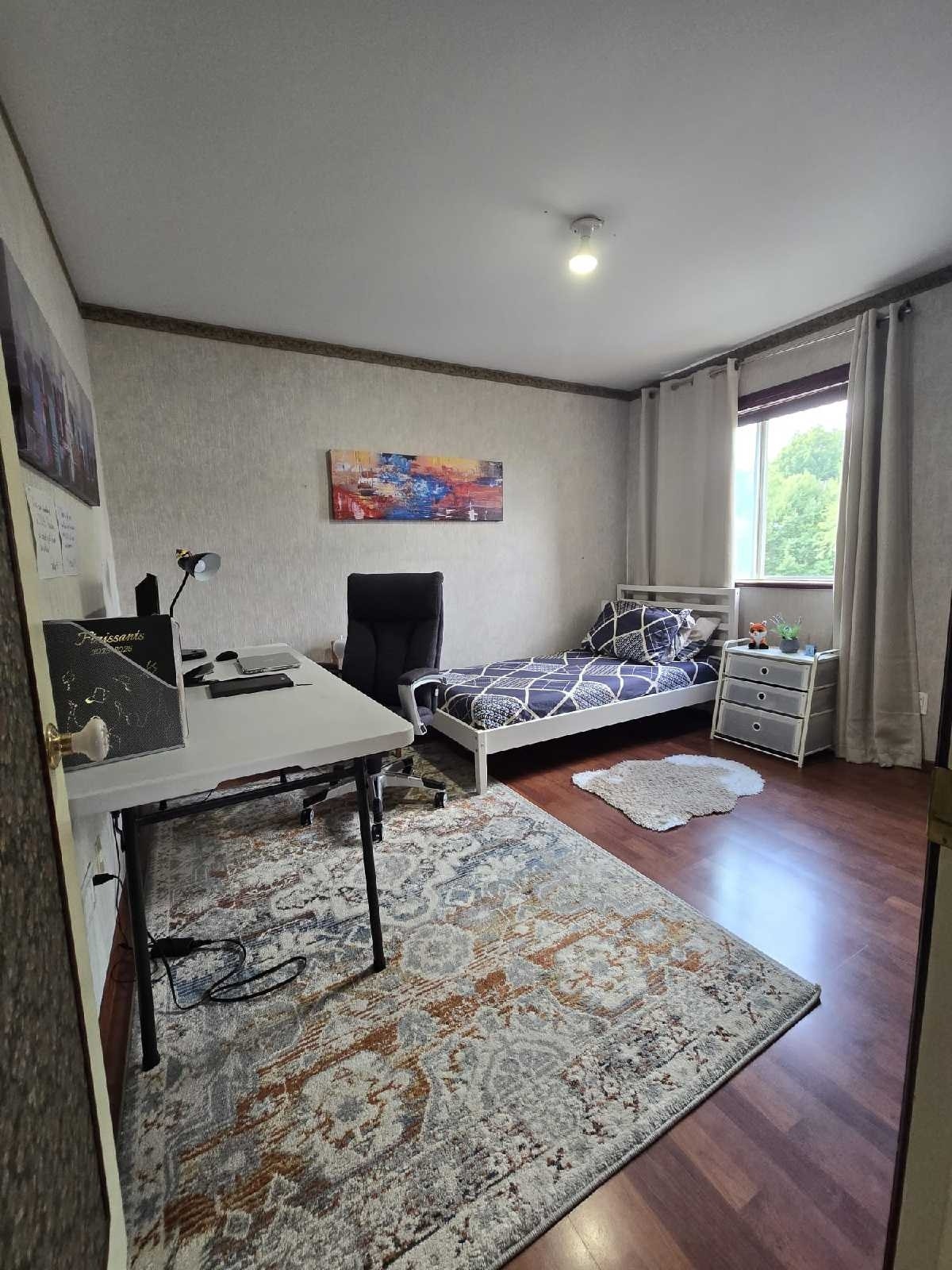 428 Pl. de l'Épervière — photo 2