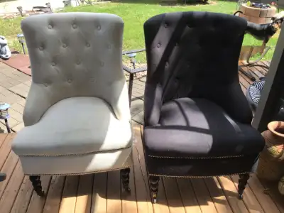 Bought at Home Sense These chairs have casters on them to roll easily 40 for both or 20 for one. Cas...