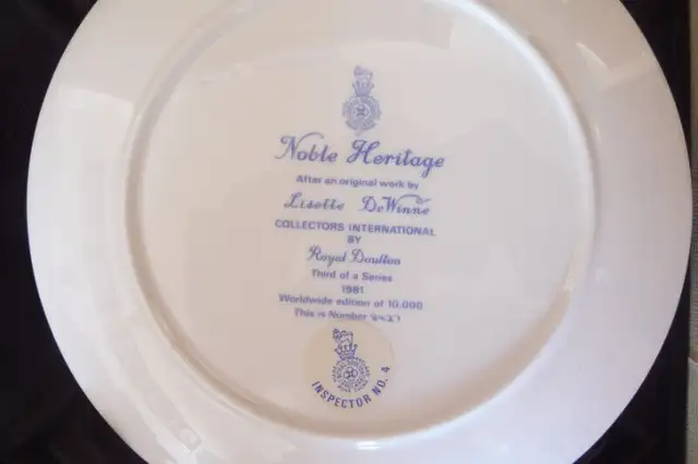 ROYAL DOULTON ALL GOD'S CHILDREN 5 PLATES BY LISETTE DEWINE in Arts & Collectibles in Sudbury - Image 7