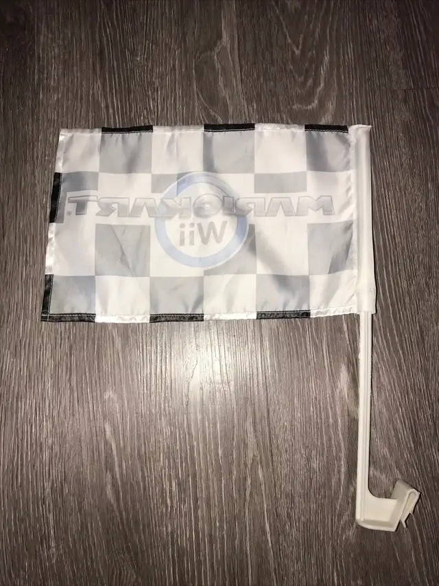 Wii Mario Kart Checkered Flag (Nintendo 2008) 7 1/2” x 12”63234654770561121