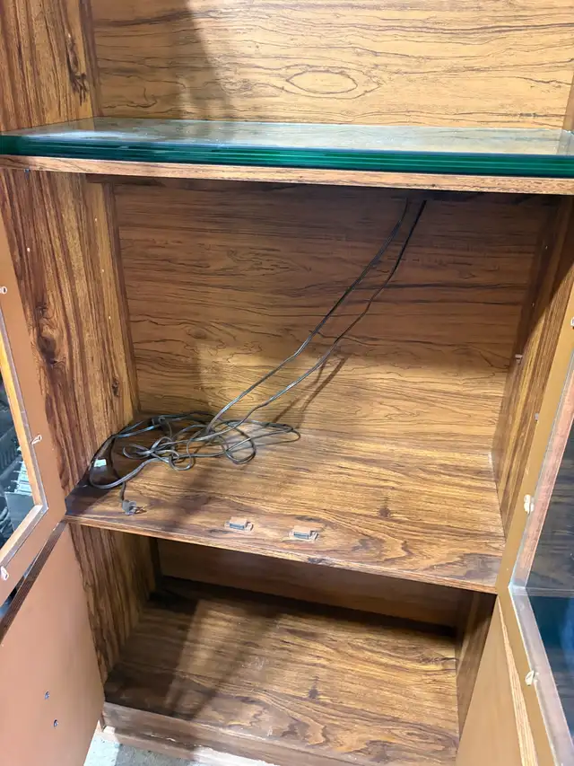 Wood Cabinet in Bookcases & Shelving Units in Ottawa - Image 4