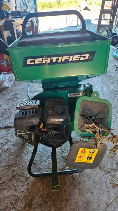 Kohler 6.5hp wood chipper, View more