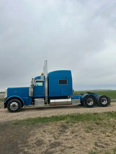2014 Peterbilt 389 Registered Glider, Has a new Reman 2020, 600 HP ISX with around 300 000kms on it,...