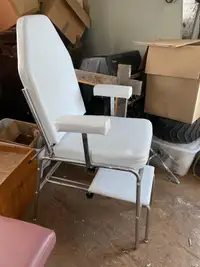 Treatment/ Salon/ Massage chair