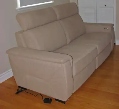 SOFA ¨CONDO¨ … électrique / electric - 2 places ... ¨CONDO¨ SOFA, View more