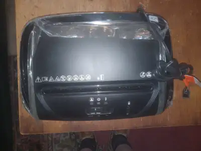 Fellowes paper shredder never used (NEW) missing waste container