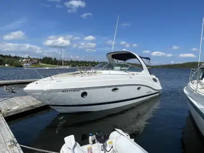 Rinker 290 well equipped with heat /a/c ,Lewmar windlass and all chain, dual fridges,3 house batteri...