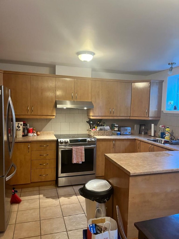 4 1/2 à louer, Blainville, casimeublé (manque sofa) Locations longue