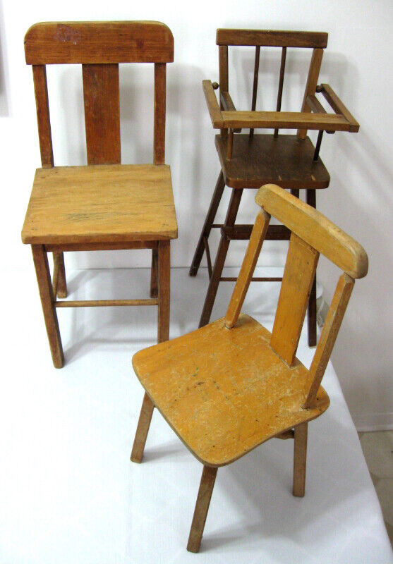 CHAISES ENFANT VINTAGE SMALL CHILDREN s CHAIRS dans Art et objets de collection  à Ouest de l’Île