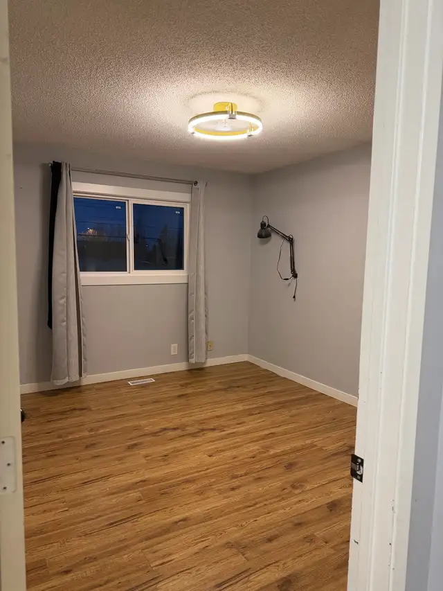 3 beds 1baths in Long Term Rentals in La Ronge - Image 11