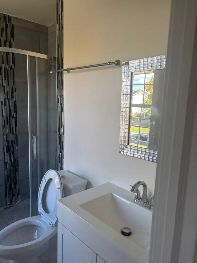 House for rent, 3 bedrooms, 2 1/2 bathrooms in Long Term Rentals in Charlottetown - Image 9