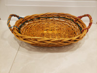 Large basket, great for gifts and home decorations 