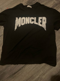 Moncler tshirt