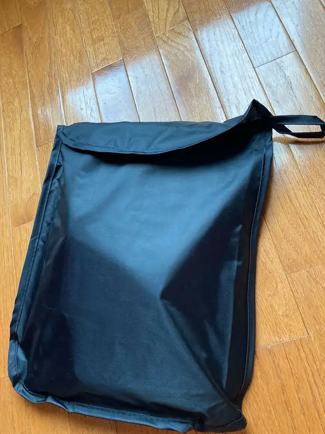 Universal stroller rain and bug net in Strollers, Carriers & Car Seats in London - Image 8