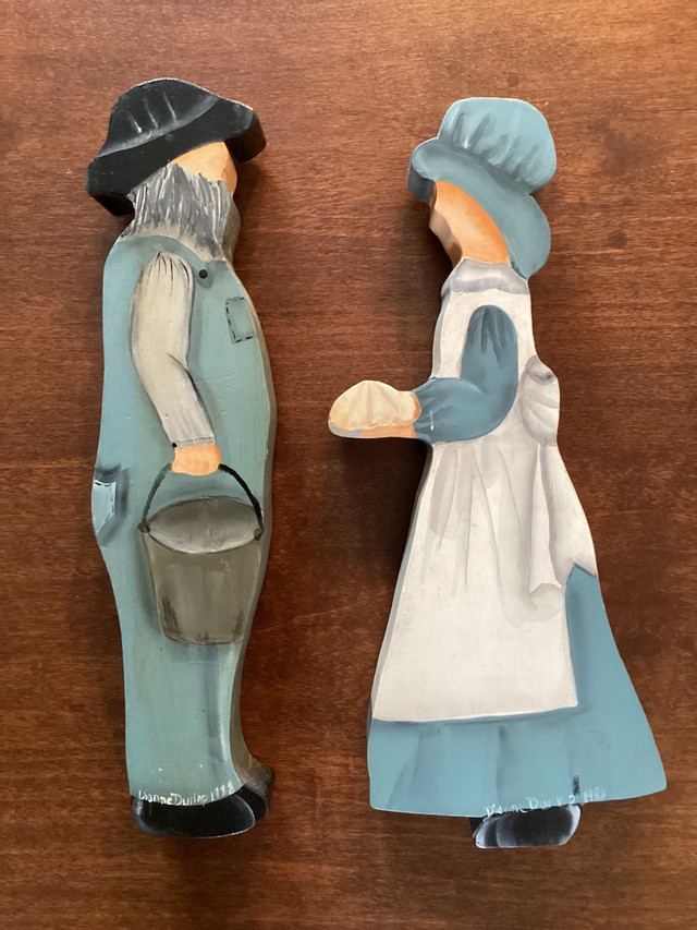 Vintage 1988 Signed Wooden Amish Man / Woman Wall Decor Folk Art in Home Décor & Accents in West Island
