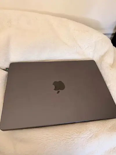 Apple MacBook Pro 14-inch M3 Pro (18 GB / 512 SSD), View more