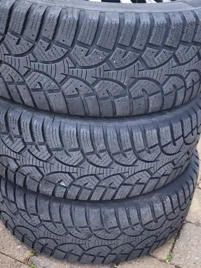 Winter Tires on Rims 205 55 R16, thread 4 mm Rims mounting 5x4.5" (114.3mm), center bore 67.1mm