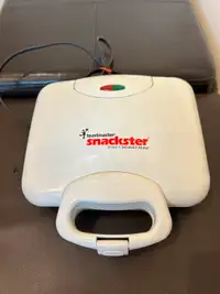 Toastmaster Snackster Sandwich Maker
