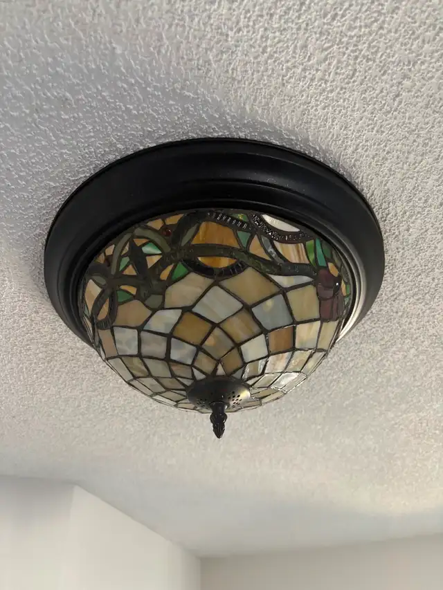 Light fixtures in Indoor Lighting & Fans in Oakville / Halton Region - Image 2