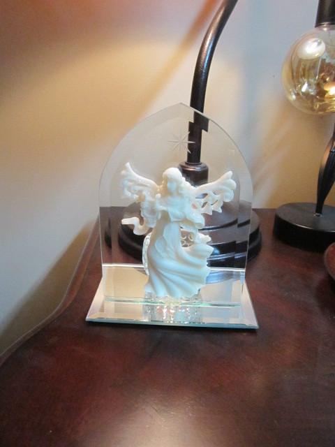 Angel Mirrored Candle Holder in Home Décor & Accents in Nelson - Image 2