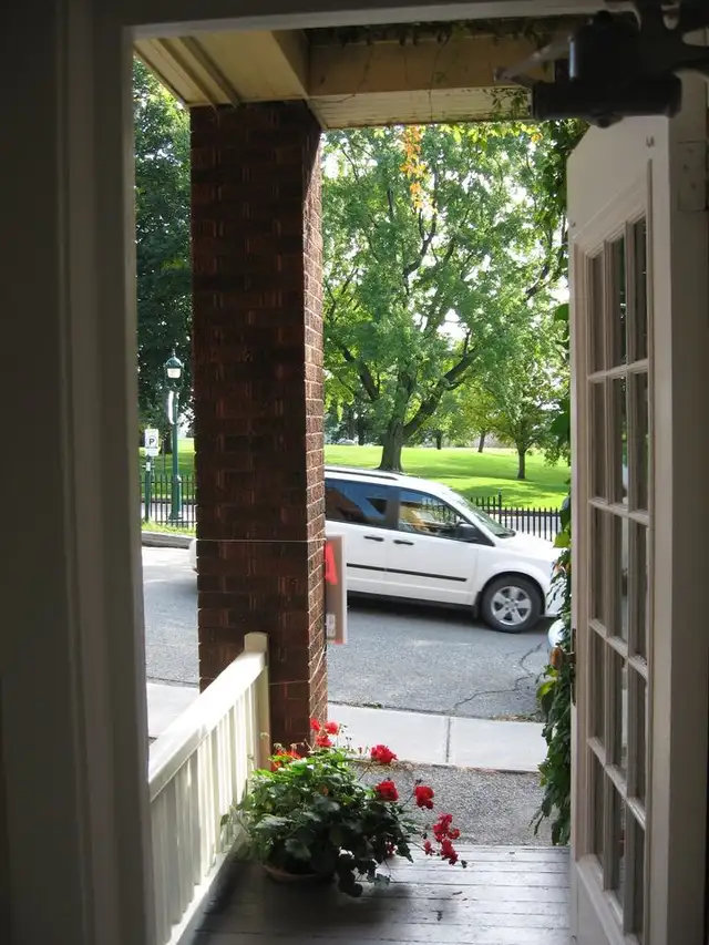 UNIQUE devant les Plaines d'Abraham in Long Term Rentals in Québec City - Image 2