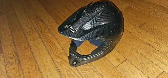FULMER kids safety helmet in Other in Gatineau - Image 8