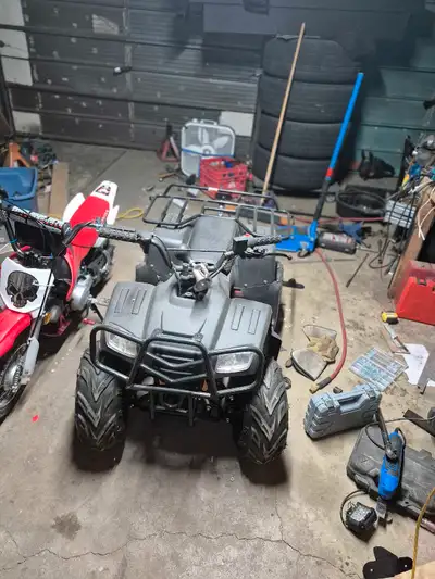 Gio 110cc boots around pretty good only issue is the battery is dead asking 650 obo 5879917000