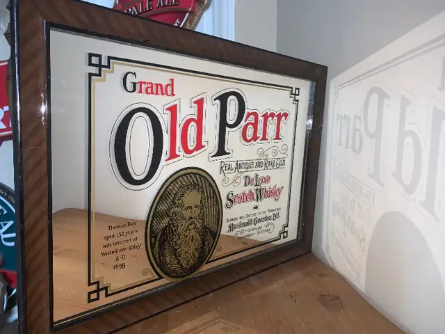 Vintage Grand Old Parr Scotch Whisky mirror excellent condition in Arts & Collectibles in Calgary - Image 2