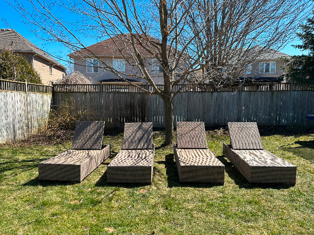 4  Reclining Chaise Loungers with White Cushion in Outdoor Décor in Kitchener / Waterloo