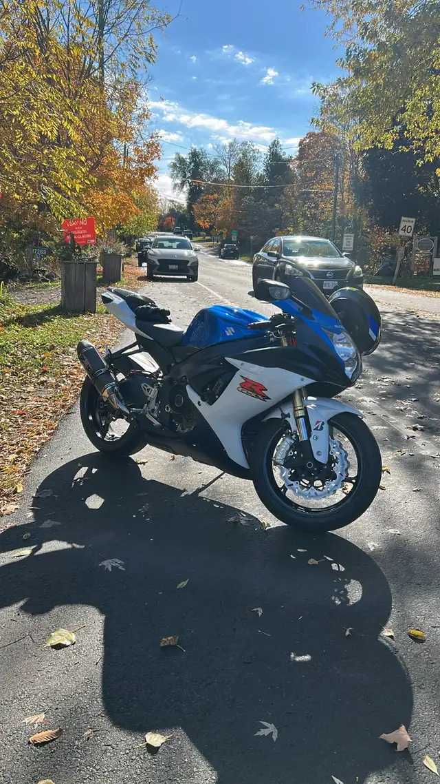 2012 Suzuki GSX-R750 (L2) in Sport Bikes in City of Toronto - Image 4