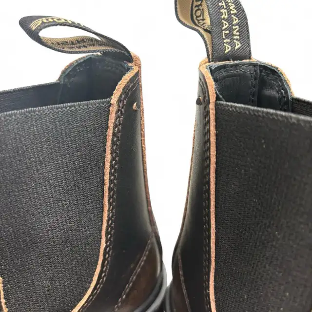 Blundstone Dress Boots  in Women's - Shoes in City of Toronto - Image 6