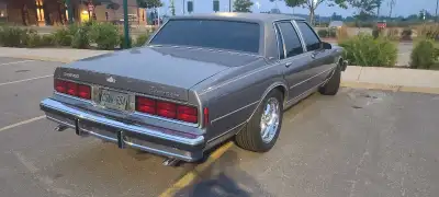 Fully loaded caprice classic in mint shape no rust custom dual exhaust with after market cats custom...