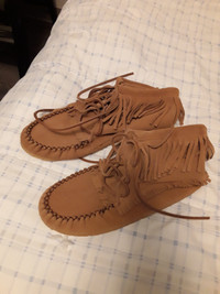 Women's moccasins for sale