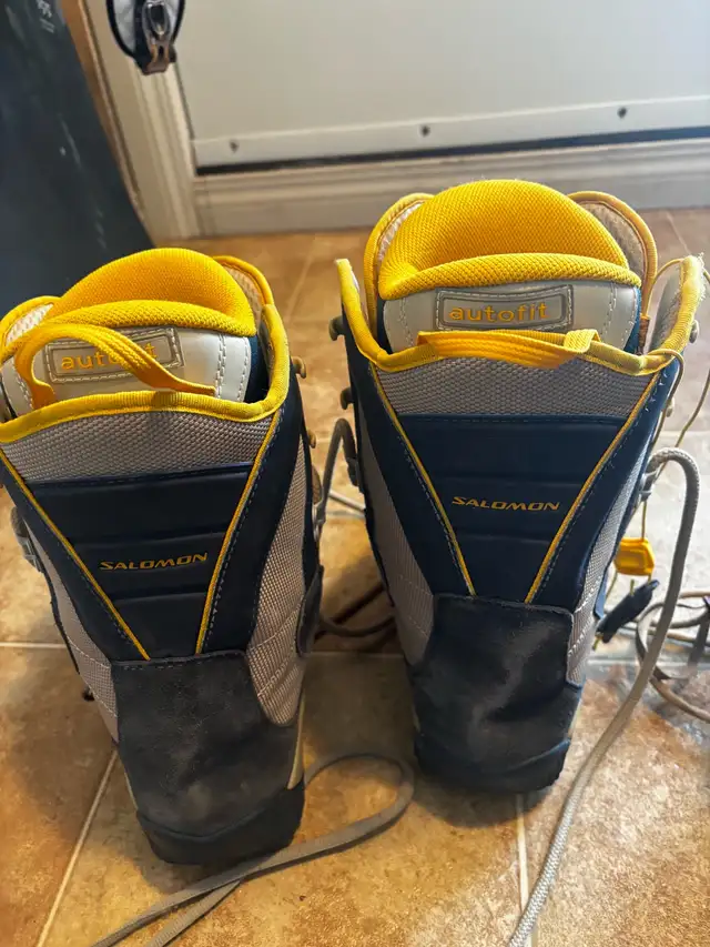 Salomon snowboard boots size 6.5 in Snowboard in Red Deer - Image 3