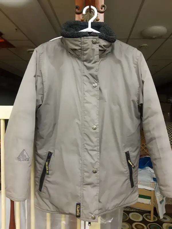 Manteau hiver femme VALANGA in Women's - Tops & Outerwear in Sherbrooke - Image 4