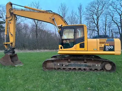 2019 Komatsu PC200 LC Tier 3 ( No Def system) 4200 hrs Attachments -Hydraulic quick coupler -AMI 66i...