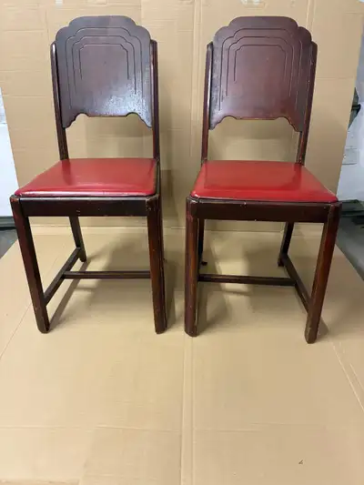 Jolies chaises en bois, View more