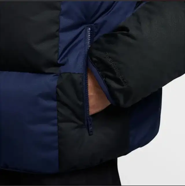 Nike Therma-Fit Checkered Puffer Jacket Winter Men's Brand New   in Men's in Mississauga / Peel Region - Image 5