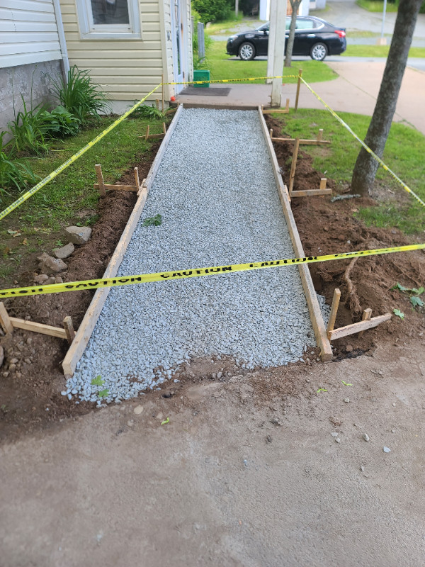 *CONCRETE SLABS PADS WALKWAYS* in Brick, Masonry & Concrete in Dartmouth - Image 2